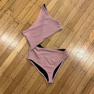 Beach Riot Celine size small